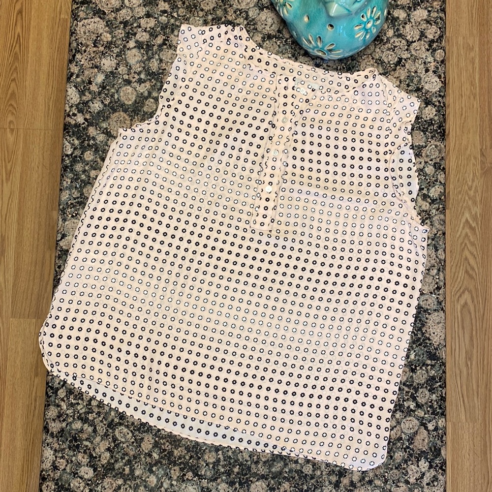 EUC LOFT sleeveless blouse, with ruffle and button detail, size L